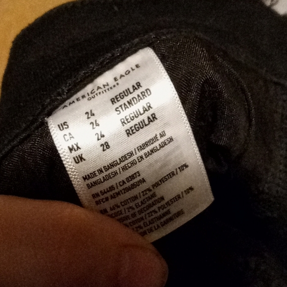 Jet Black American Eagle jeans - Picture 2 of 3